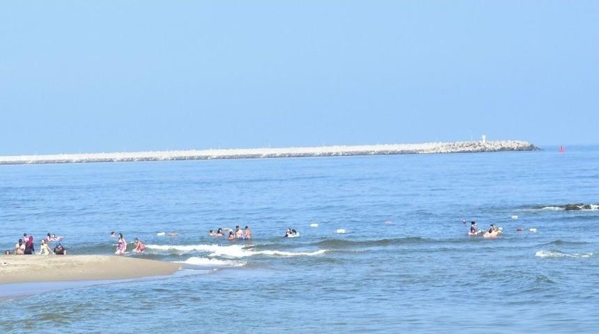 Karasu&rsquo;da Denize Girme Yasağı Kalktı