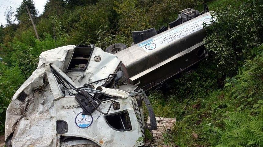 Tanker U&ccedil;uruma Yuvarlandı