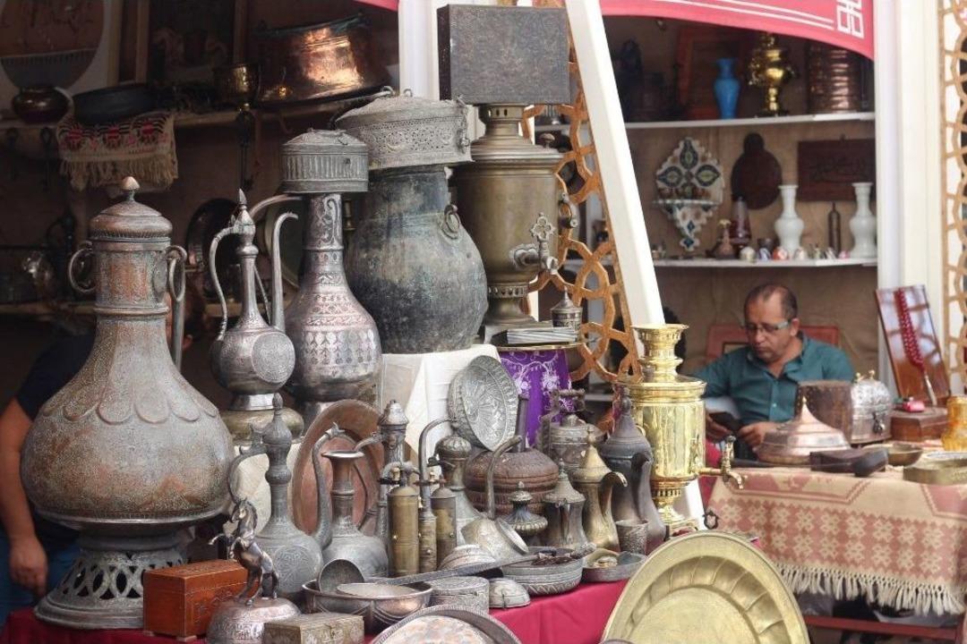 Y&uuml;zlerce Yıllık Osmanlı Giysileri Antika Festivali&rsquo;nde G&ouml;r&uuml;c&uuml;ye &Ccedil;ıktı