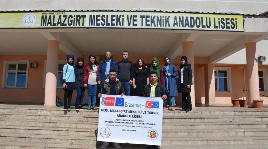 Malazgirtli Öğrenciler Portekiz’e Gitti