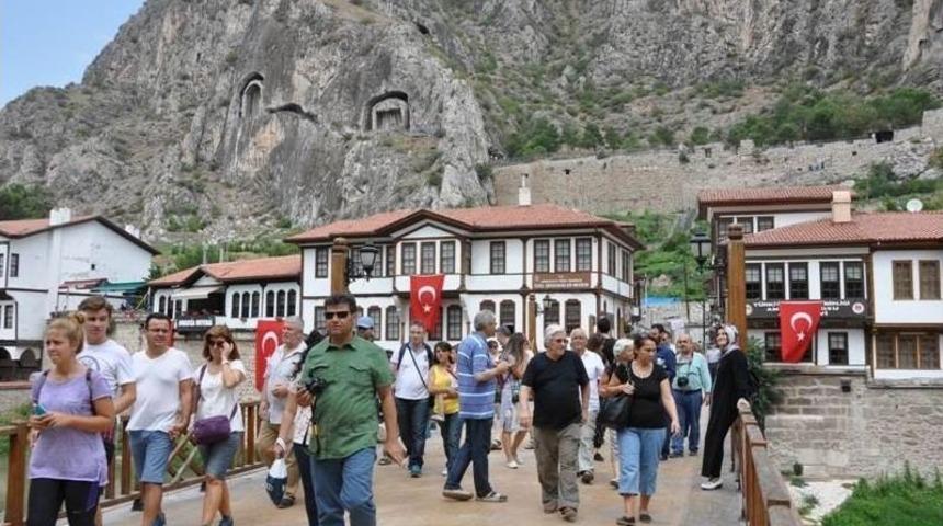 Amasya’daki Müzeleri Bayram Tatilinde Nüfusunun Yarısı Kadar Kişi Gezdi