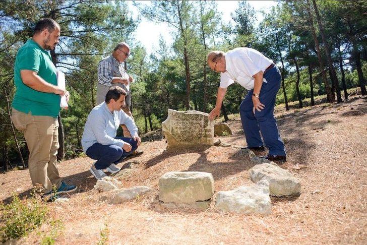 Çanakkale Savaşları’nın Mezar Yeri Belli Olan Tek Şehit Doktorunun Kabrini Torunu Ziyaret Etti G1