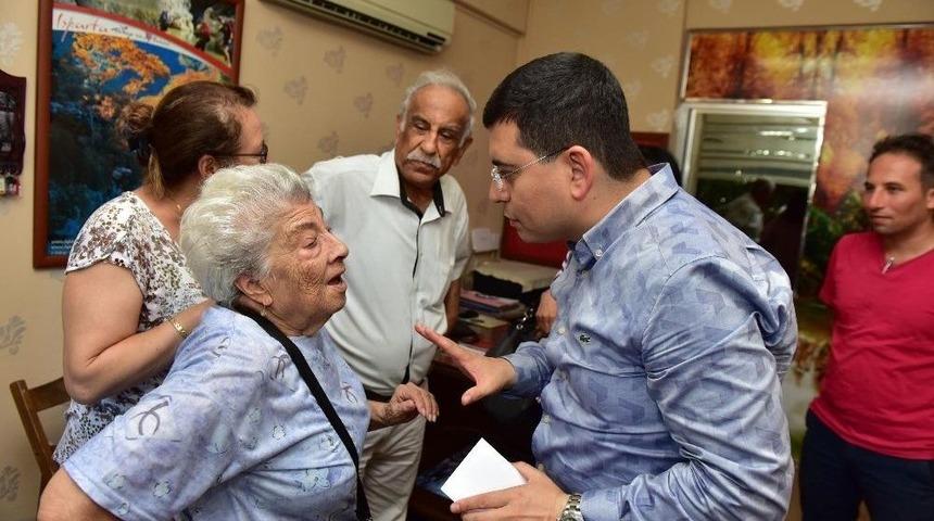 Tütüncü, Site Sorunlarını Dinledi