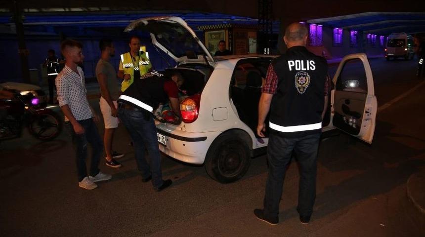 Kocaeli Polisinden Geniş Çaplı Bayram Uygulaması