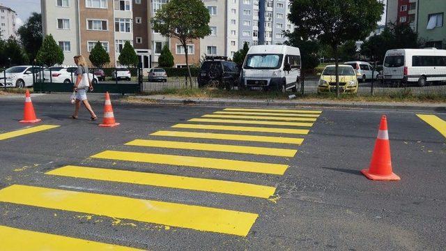 Çorlu’da Yaya Çizgileri Bakım Ve Onarım Çalışmaları Sürüyor