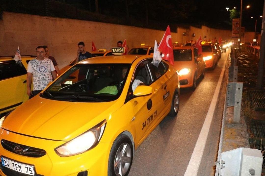 İstanbul&rsquo;da Taksicilerden Abd Başkonsolosluğu &Ouml;n&uuml;nde Protesto