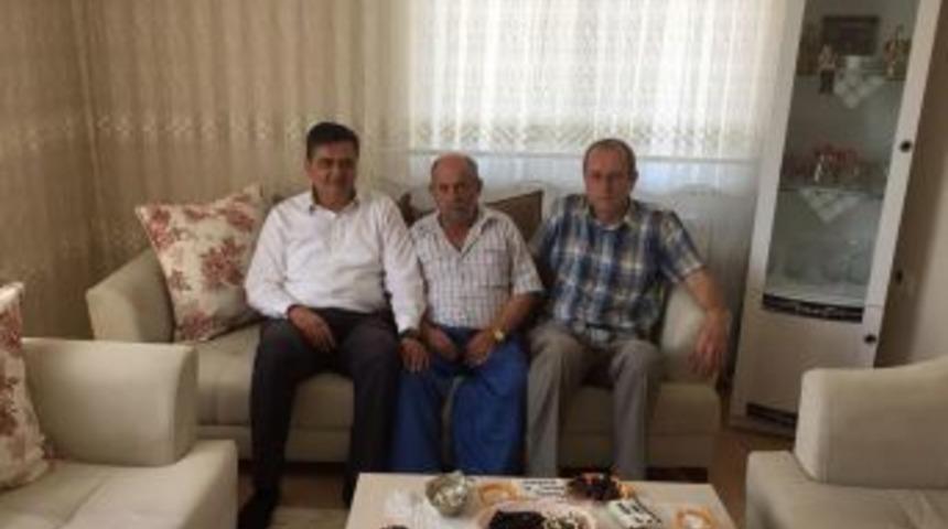 Başkan Yal&ccedil;ın, Kutsal Topraklardan D&ouml;nen Vatandaşları Ziyaret Etti