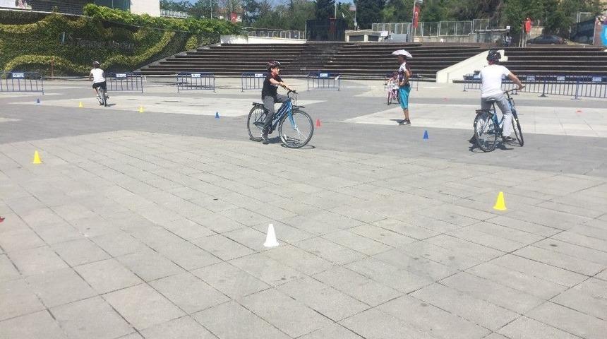 Zeytinburnu&rsquo;nda Bisiklet S&uuml;rmeyi Bilmeyen Kalmayacak