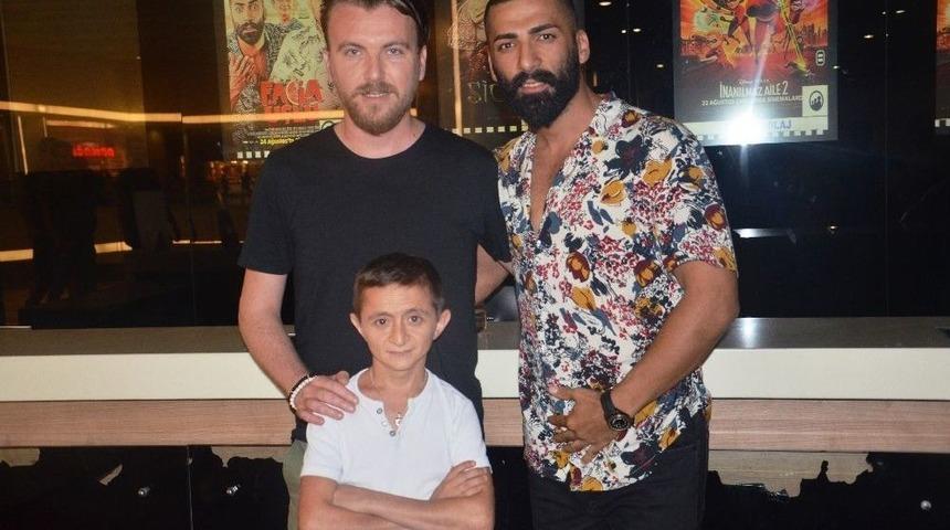 Facia &Uuml;&ccedil;l&uuml; Filminin Oyuncuları Malatya Park&rsquo;ta