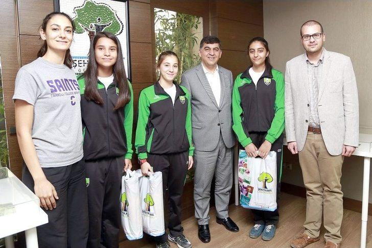 Belediye Başkanı Fadıloğlu Milli Sporcuları Ağırladı G1