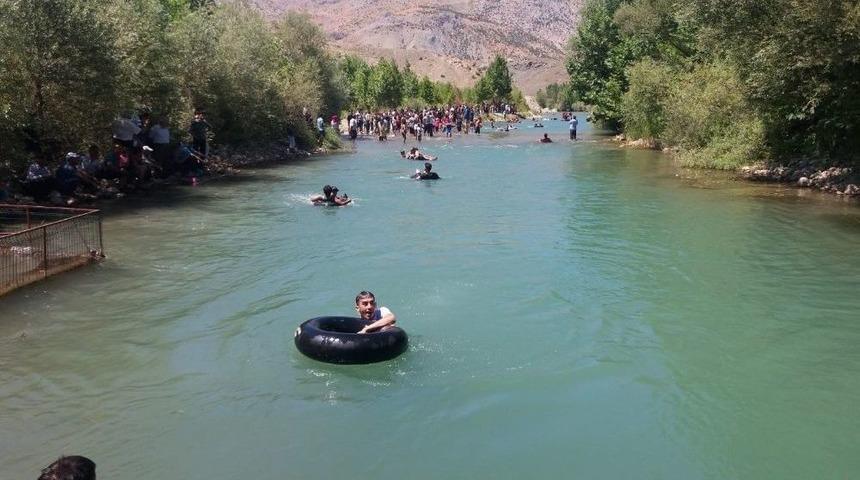 Lastikli Rafting Yarışması