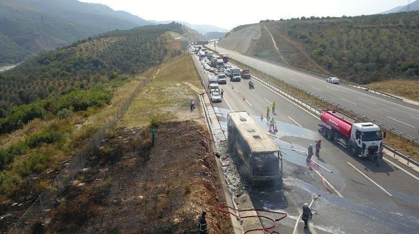 Otob&uuml;s, Alev Topuna D&ouml;ndu