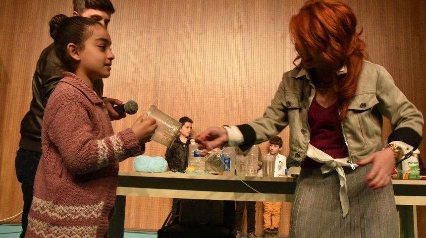 Vanlı &Ccedil;ocuklar &lsquo;k&uuml;&ccedil;&uuml;k Mucitler&rsquo; İle Eğlendi