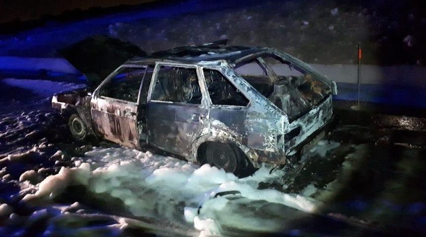 Karaman’da Park Halindeki Otomobil Yandı