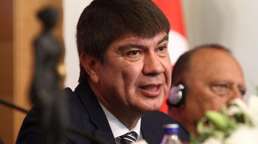 Uluslararası Antalya Film Festivali&rsquo;nde Ferzan &Ouml;zpetek Ve Cem Yılmaz&rsquo;a &lsquo;yaşam Boyu Başarı &Ouml;d&uuml;l&uuml;&rsquo;