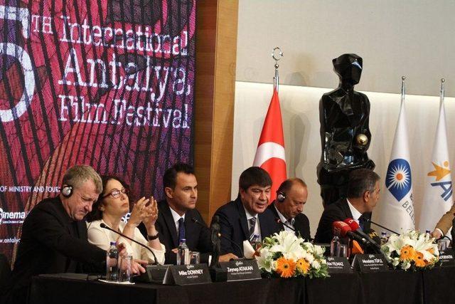 Uluslararası Antalya Film Festivali’nde Ferzan Özpetek Ve Cem Yılmaz’a ‘yaşam Boyu Başarı Ödülü’