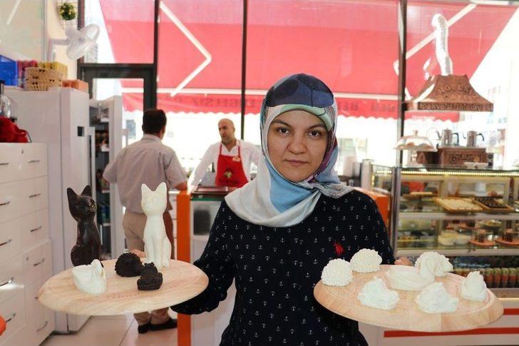 (özel Haber) ‘engelsiz Cafe’ İle Engelleri Aştılar G2