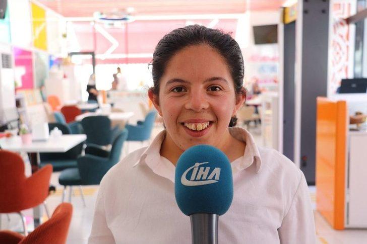 (özel Haber) ‘engelsiz Cafe’ İle Engelleri Aştılar G3