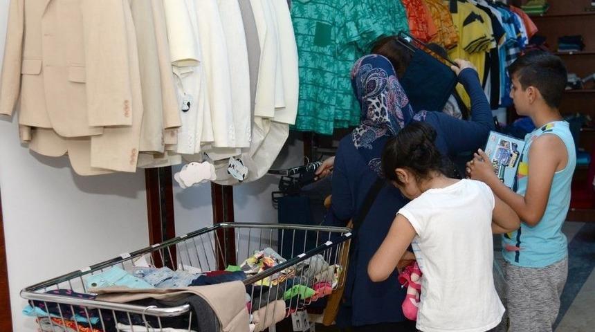 Başkan Tiryaki’den Çocuklara Bayram Hediyesi