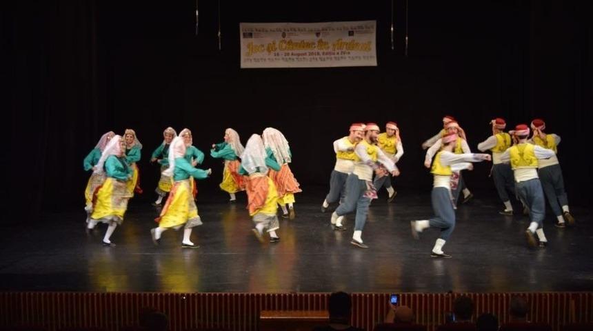 Pa&uuml; Halkoyunları Topluluğu T&uuml;rkiye&rsquo;yi, Romanya&rsquo;da Temsil Etti