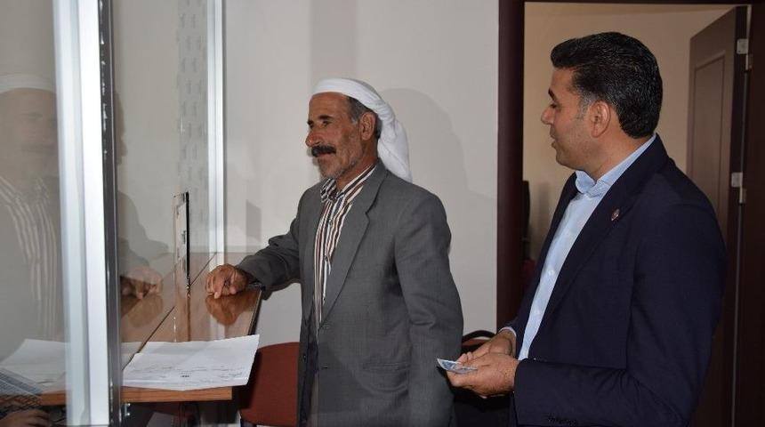 Abd’nin Yaptırımına Karşı Maaşlarının Bir Kısmını Devlete Bağışladılar