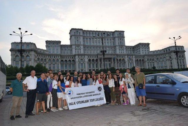 Paü Halkoyunları Topluluğu Türkiye’yi, Romanya’da Temsil Etti