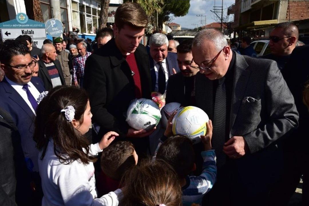 Başkan Erg&uuml;n Borlu Halkıyla Buluştu