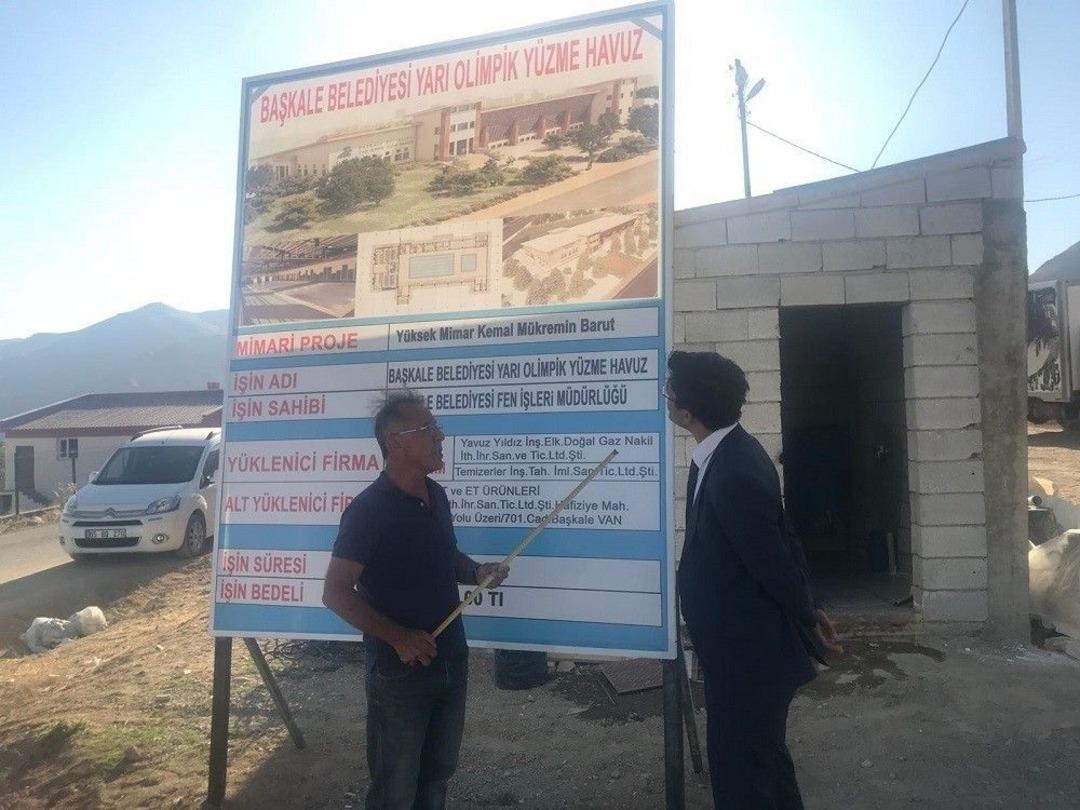 Başkale&rsquo;de Yarı Olimpik Havuzun İnşaat Yapımı Hızla S&uuml;r&uuml;yor