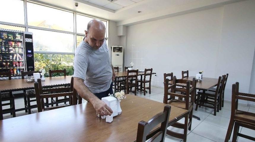 Bayraklı&rsquo;da İşsizlerin Umudu İş-kur Masası