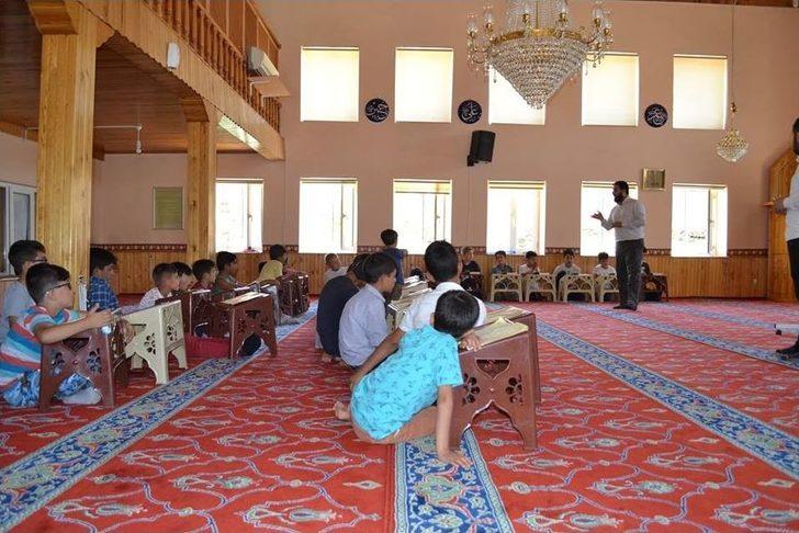 Müftü Güler’den Kuran Kursu Öğrencilerine Ziyaret G1