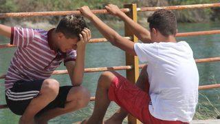 Kanala Düşen Çocuk Akıntıya Kapılarak Kayboldu, Annesi Ardından Feryat Etti