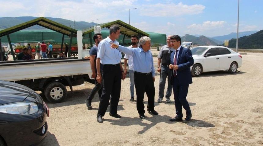 Rekt&ouml;r Taş, Osmaneli Karpuz Pazarını Gezdi