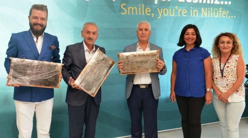 Kent Bostanları&rsquo;nda Bal &Uuml;retildi