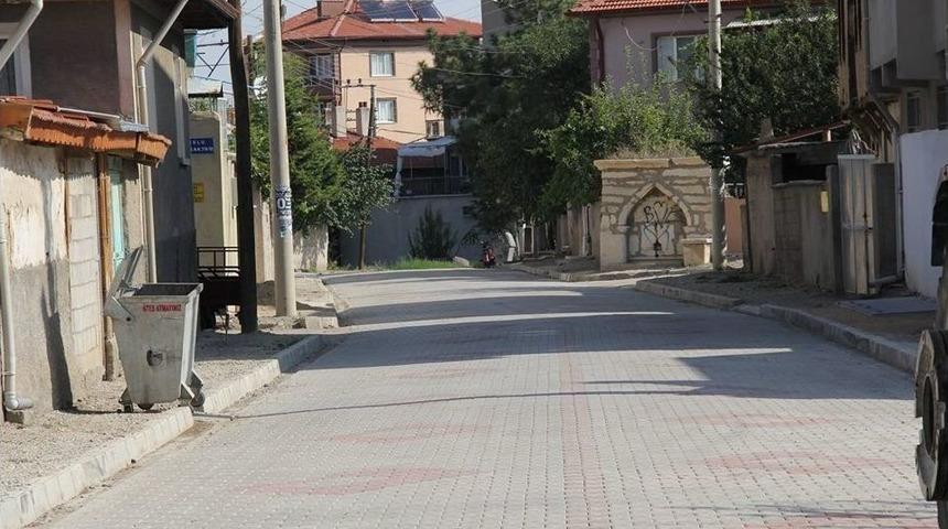 Şuhut’ta Bozuk Yollar Onarılıyor