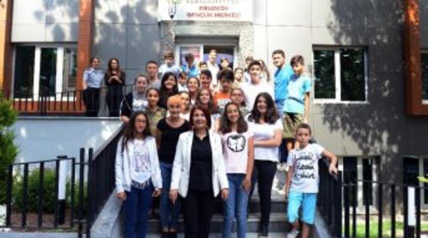 Avcılar Belediyesi Gen&ccedil;lik Merkezlerinde B&uuml;y&uuml;k Başarı