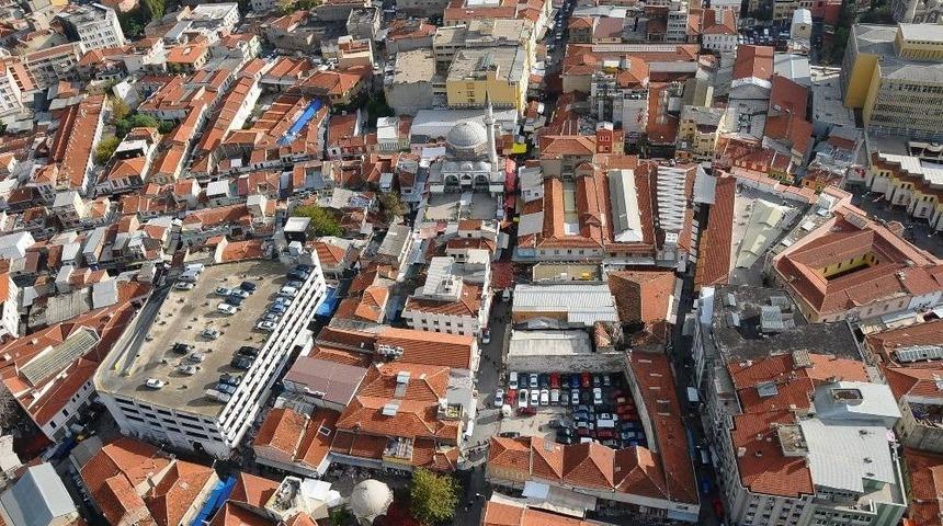 Kemeraltında Su Baskınına Karşı &Ccedil;alışmaya Bayram Molası