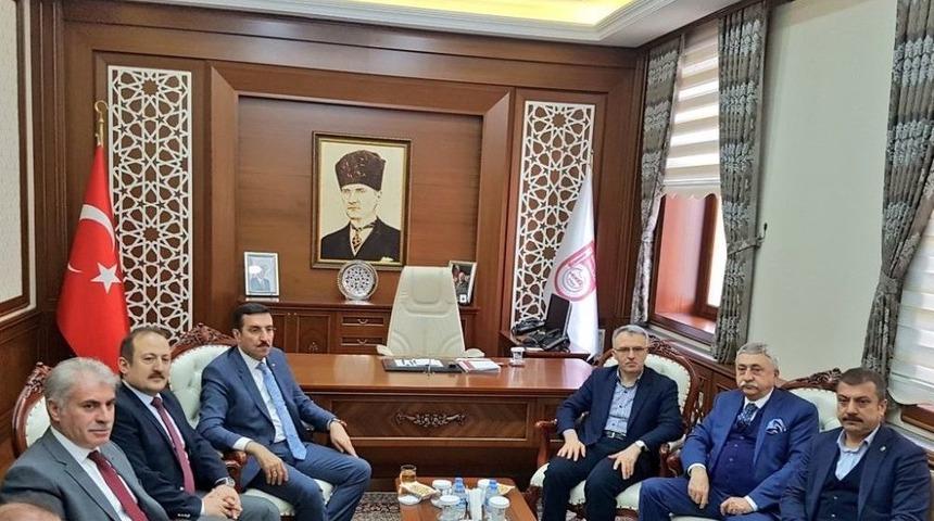 G&uuml;mr&uuml;k Ve Ticaret Bakanı T&uuml;fenkci Bayburt&rsquo;ta