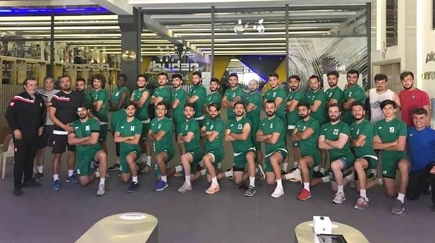 Salihli Belediyespor Afyon&rsquo;da G&uuml;&ccedil; Topluyor