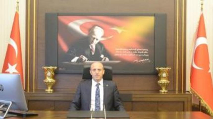 Vali &Ccedil;ift&ccedil;i&rsquo;den 12 Mart Mesajı