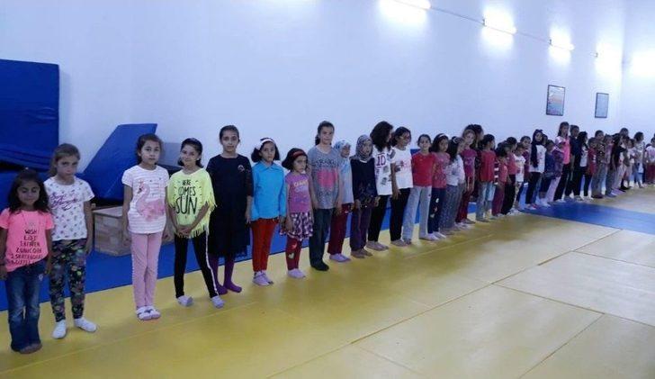 Edremit’te Yaz Spor Okullarına Yoğun İlgi G1