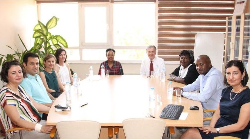 Kenya&rsquo;dan Gelen Sağlık &Ccedil;alışanları Adana&rsquo;da Eğitim Aldı