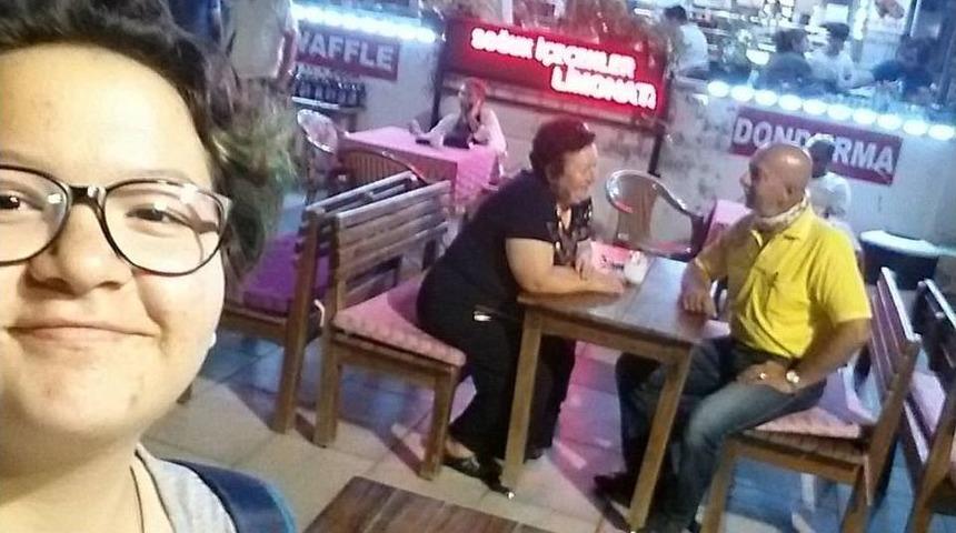 Anne Ve Babasının Evlilik Yıl Dönümünde Hayatını Kaybetti