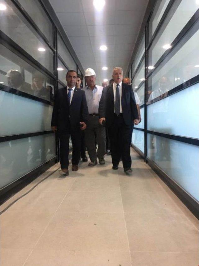 Vali Yıldırım, Muş Havaalanı Terminal Binası Ve Apron Çalışmalarını İnceledi