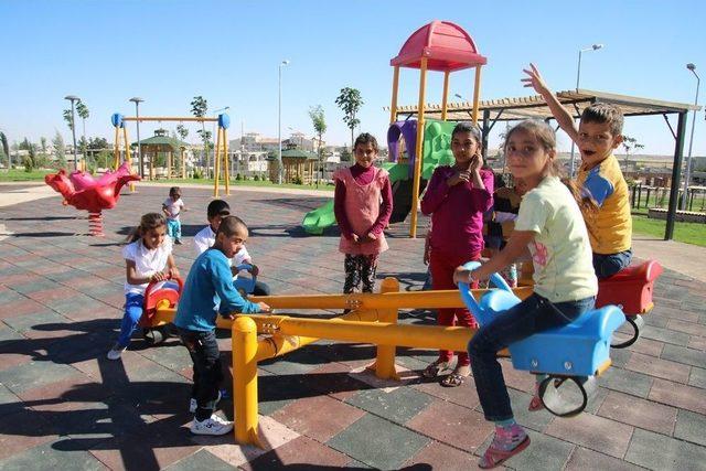 Akçakale’deki Kent Parkı Yaşam Standartlarını Yükseltti