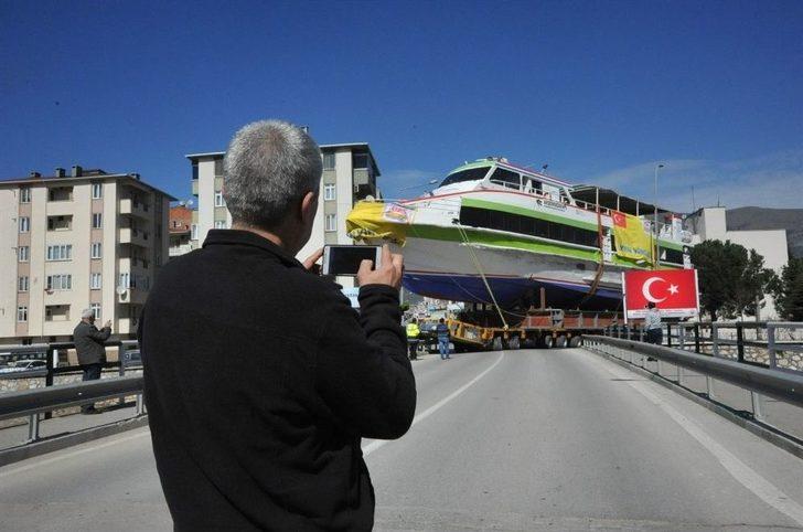 Dev Gemi Yeniden Karadan Yürütüldü G5