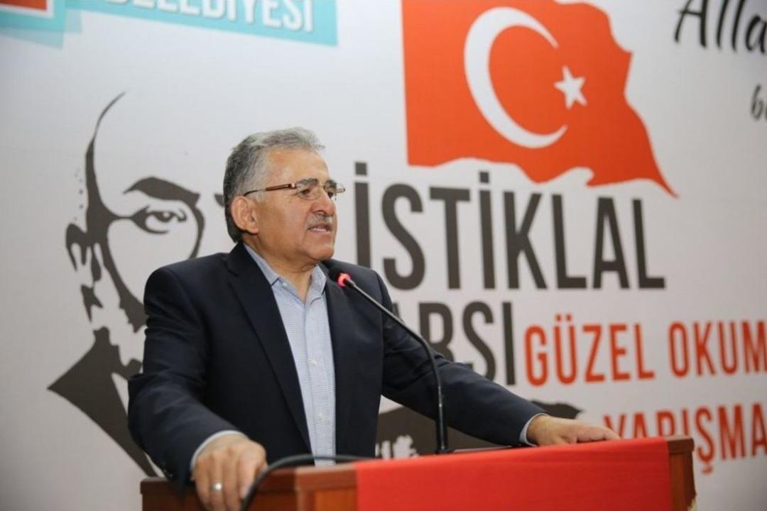 Melikgazi Belediyesi &Ccedil;ocuk Meclisi Tarafından İstiklal Marşı&rsquo;nı Okuma Yarışması D&uuml;zenlendi