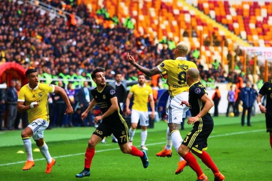 Spor Toto S&uuml;per Lig: Evkur Yeni Malatyaspor: - Fenerbah&ccedil;e: 1 (ilk Yarı)