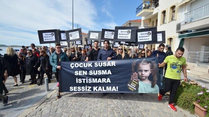 &Ccedil;ocuk İstismarına Karşı Y&uuml;r&uuml;d&uuml;ler