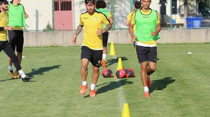 Yeni Malatyaspor&rsquo;da Adem B&uuml;y&uuml;k Sevinci