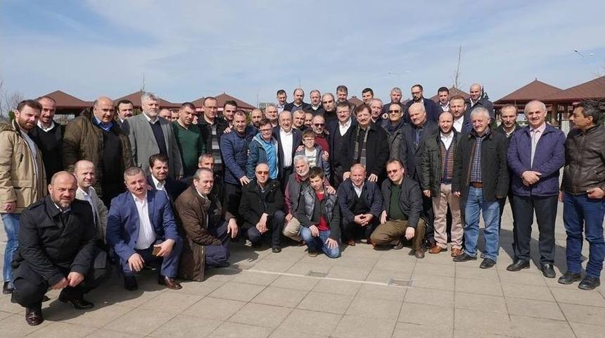 Başkan G&uuml;mr&uuml;k&ccedil;&uuml;oğlu, Ulaşım Dairesi &Ccedil;alışanlarıyla Bir Araya Geldi